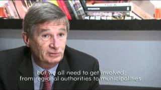 Together against illiteracy : Pierre Lequiller, member of parliament