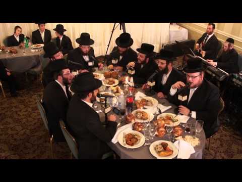 Menachem Moskowitz & Yedidim Choir - Omnom