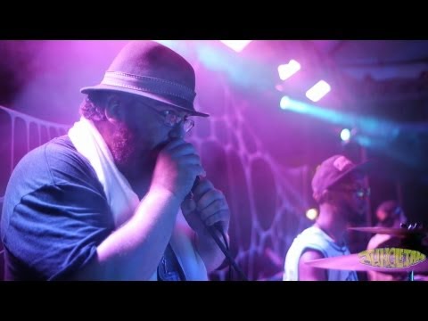 Jungle Jam House Band pt.4 - Zach Deputy 'Beat Boxin' - Super Jam