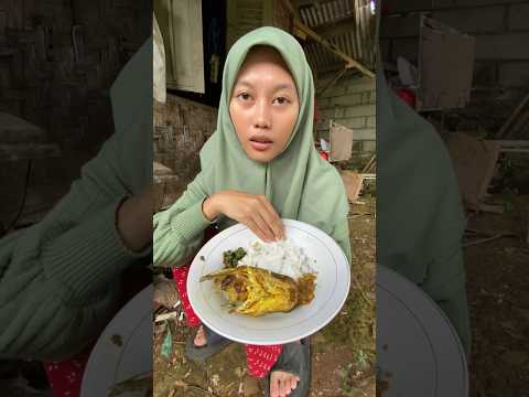 Kelaparan Nasi Basi Masih Di Makan Sepupu #shorts