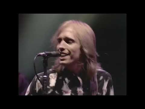 Pack Up the Plantation Live! 1985 のサムネイル
