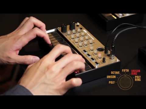 Korg Volca Keys Analog Loop Synthesizer - Video