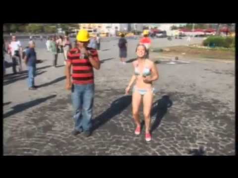 Бикини протест на Таксим