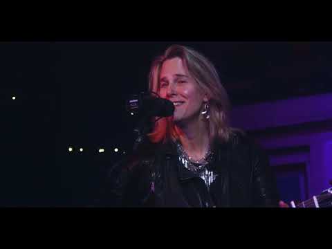 Hip Like Cohen - Lynne Hanson