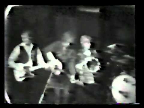 Thumbnail for Fairport Convention : Sir B Mackenzie (live 1974) by Dave Mattacks