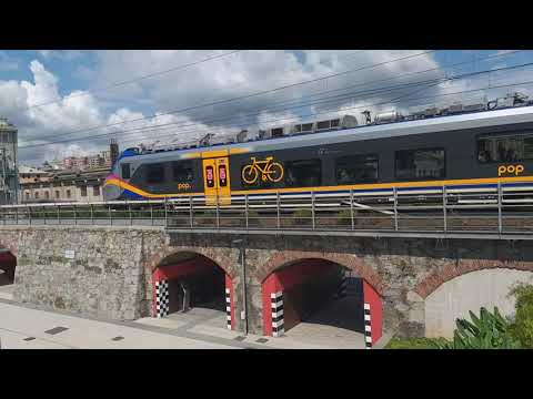 Incrocio treni,regionale Coradia pop etr104 070 + Vivalto e464 592,Cornigliano,trains hunter