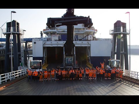Fired UK P&O RMT Seafarers Get Solidarity Action From Rotterdam Dockers With Niek Stam of  FNV-NL