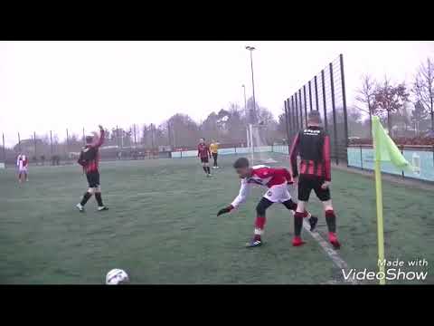 UVV JO17-4 - VVIJ JO17-3 1ste helft (0-2)