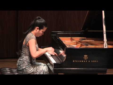 Pianist Joyce Yang performs Rachmaninoff-Wild's 
