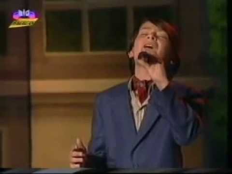 João Pedro - Fado "A Lenda da Fonte" [English Subtitles]