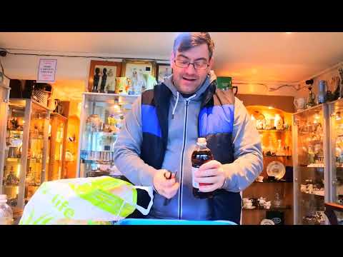 Experiment Trying To Clean Rust Of An Old Miners Lamp Using Vinigar