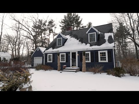 20 Sunset Road, Bedford MA - Delightful Cape off the Great Road