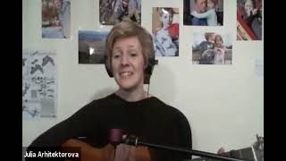 Musik-Video-Miniaturansicht zu Моя комнатушка (Moya komnatushka) Songtext von Yulia Arkhitektorova