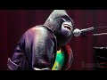 Johnny der Gorilla singt „I'm Still Standing“ | Sing | German Deutsch Clip