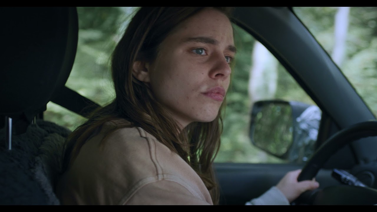 Trailer oficial de Ele Vem à Noite