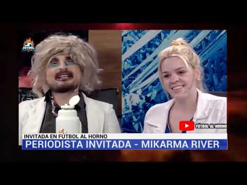 Tano Santarsiero imita a la bostera MIKA - Enojada rompe todo | FÚTBOL AL HORNO