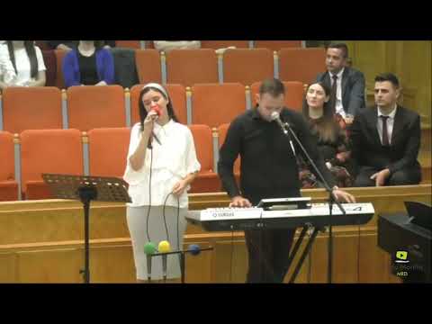 Asa-ntr-o liniște și-un har - Adi și Bianca Alexa