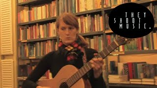 Laura Gibson - Hands In Pockets / THEY SHOOT MUSIC
