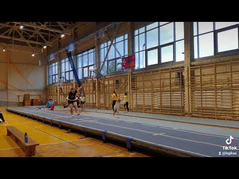 Rundak fiflak dwa salta tempowe