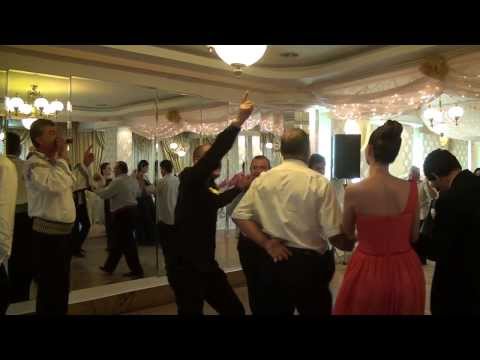 formatia ACTUAL din Mioveni solist Marian Chirculescu