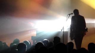 Editors - When anger shows @ Bataclan, Paris, 2008