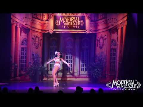 Jolie Papillon - The Lady in Pearls