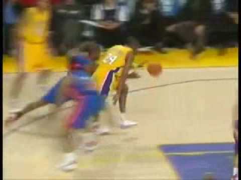 ipod nano Kobe Bryant AMAZING Spinning Fade Away Jump Shot vs Pistons