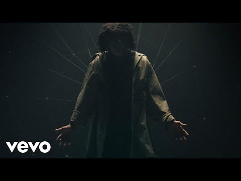 6LACK - Free [Official Music Video]