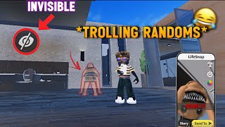 Trolling Random Peoples In ROBLOX 🤣