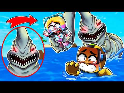 Un DRON capta a LA MANO MONSTRUO MARINO en el OCEANO de BROOKHAVEN🏡RP