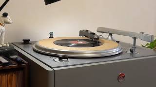 Shake It and Break It / Sidney Bechet and his New Orleans Feetwarmers