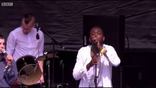 Young Fathers - Shame @Glasto15