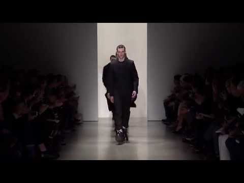 Calvin Klein Collection Men's Fall 2015 Runway Show
