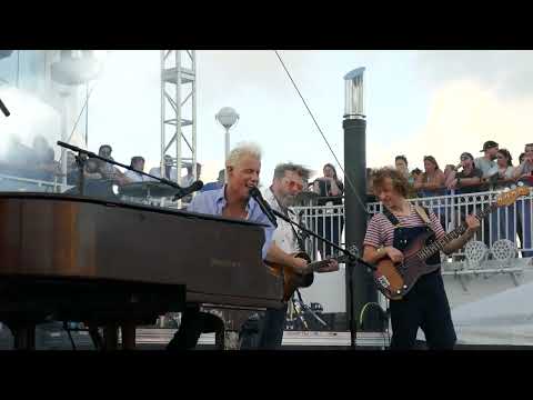 Thumbnail for 2024-11-09 - Jack's Mannequin - Hostage - Holiday From Real Cruise Day #1, Norwegian Gem