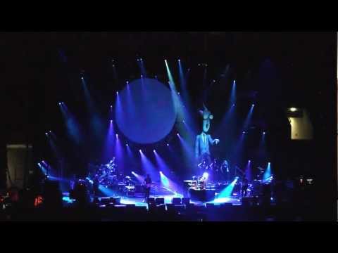 Pink Floyd Australian show-We don't need no education Live HD