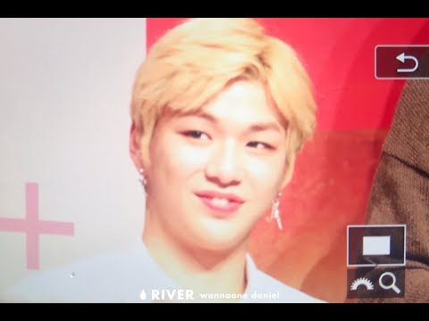 180207 Kang Daniel ‘Cute Moment’ at Lotteria Fansign –Wanna One