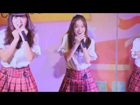 [FanCam] รับน้องหน่อย - MeeMie DaiFuKu - CM Cafe School Day - MBK