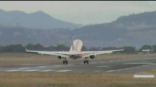 preview picture of video 'Hobart Aircraft Landing Compilation 2'