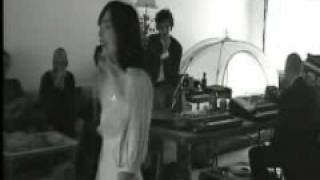 Björk - Unravel (Loft Rehearsal)