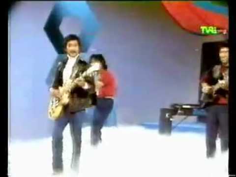 download lagu mp3 mp4 Mp3 Koes Plus Angin Senja, download lagu Mp3 Koes Plus Angin Senja gratis, unduh video klip Mp3 Koes Plus Angin Senja