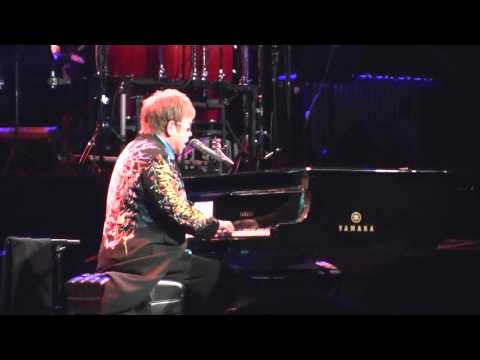 Elton John (feat. Ray Cooper) - I Think I'm Going to Kill Myself (Live in Moscow 2010)