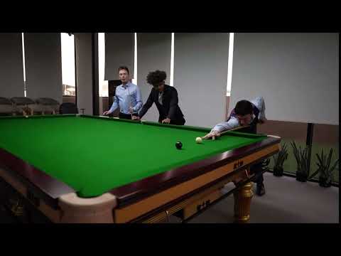 Jimmy White demonstrates how to pot the 1 million dollar Golden Ball