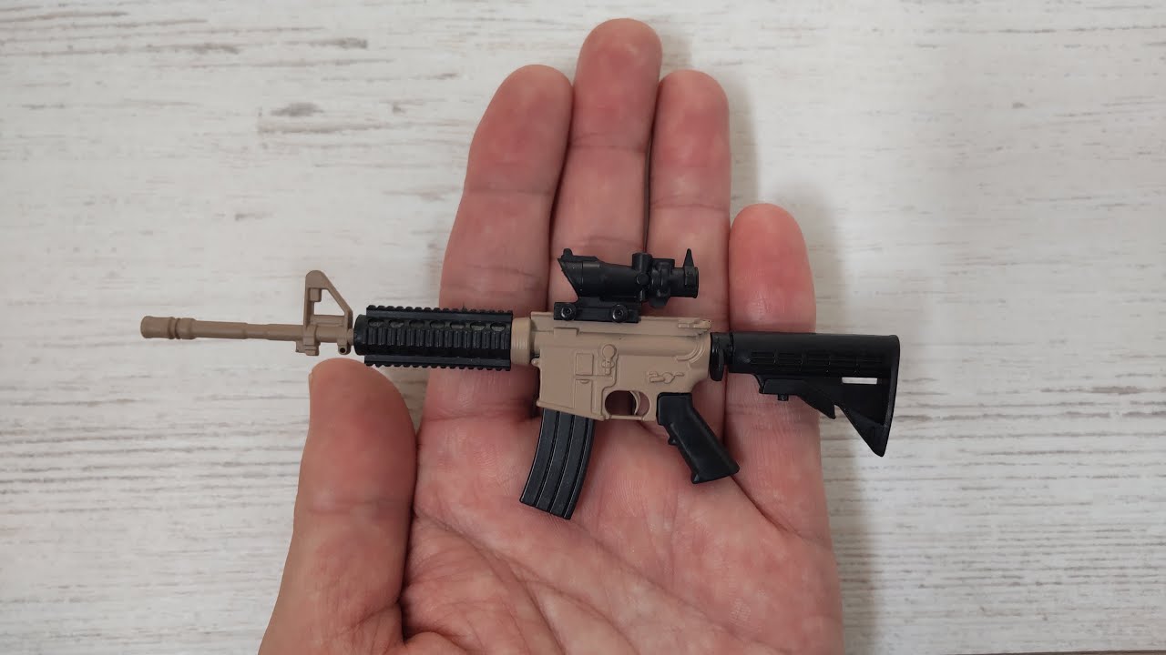 Miniature Toy M4 Carbine Rifle｜GACHAPON unboxing movie from Japan