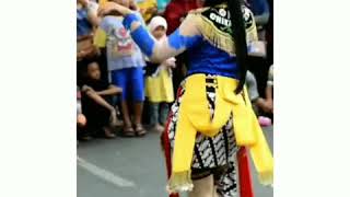 Download lagu Ngelabur langit versi story WA mp3