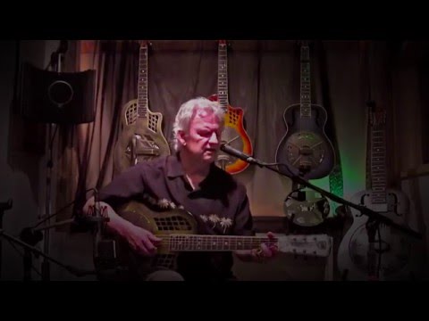 Amazing Slide Guitarist Mike Dowling Demos The Hot Plate -The Cuckoo