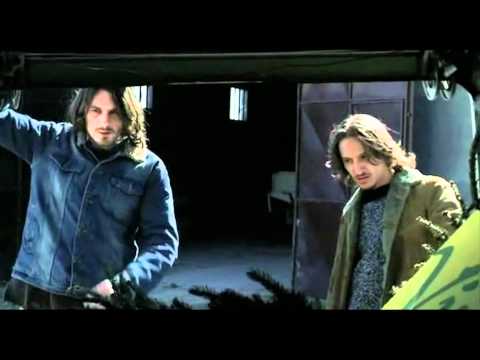 DARIO AITA in "LA PRIMA LINEA" di Renato De Maria.mov