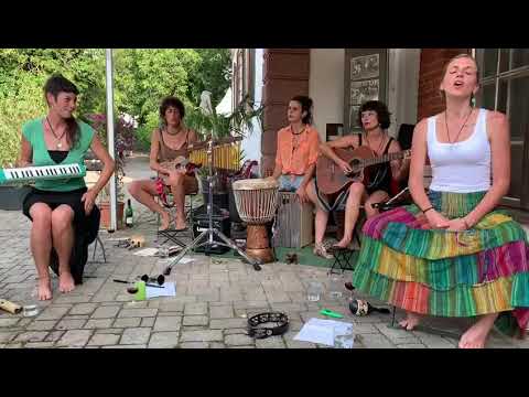 Zapata se queda - RICICLETTE (Lila Downs cover)