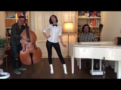 The Triplicats - The Way you make me feel | Michael Jackson