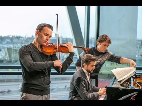 Linus Roth & José Gallardo - Sonatina op. 46 part 2 (Weinberg) (Live @ Bimhuis - Amsterdam)