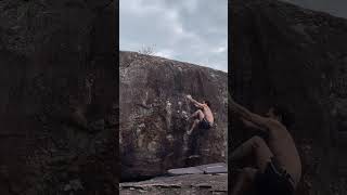 Video thumbnail de Mariscos Lunáticos, V7. Ubatuba